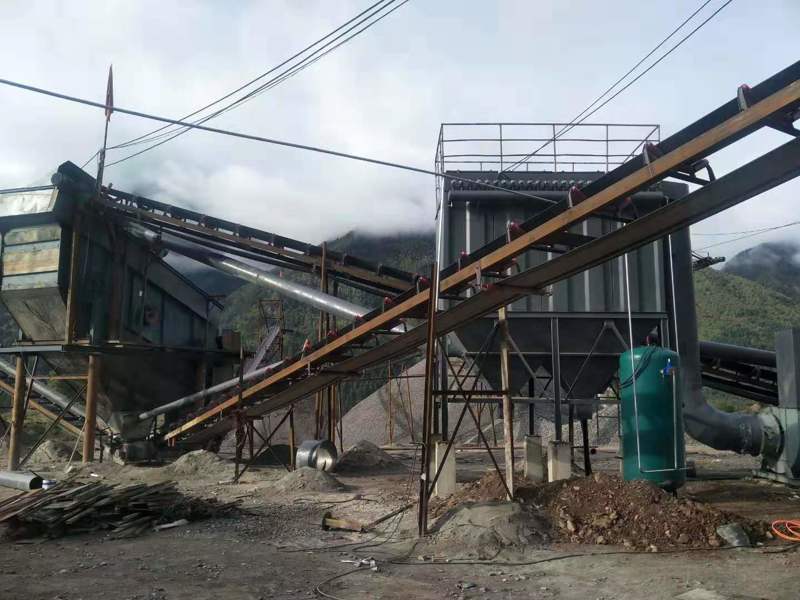 輸煤皮帶機(jī)布袋除塵器